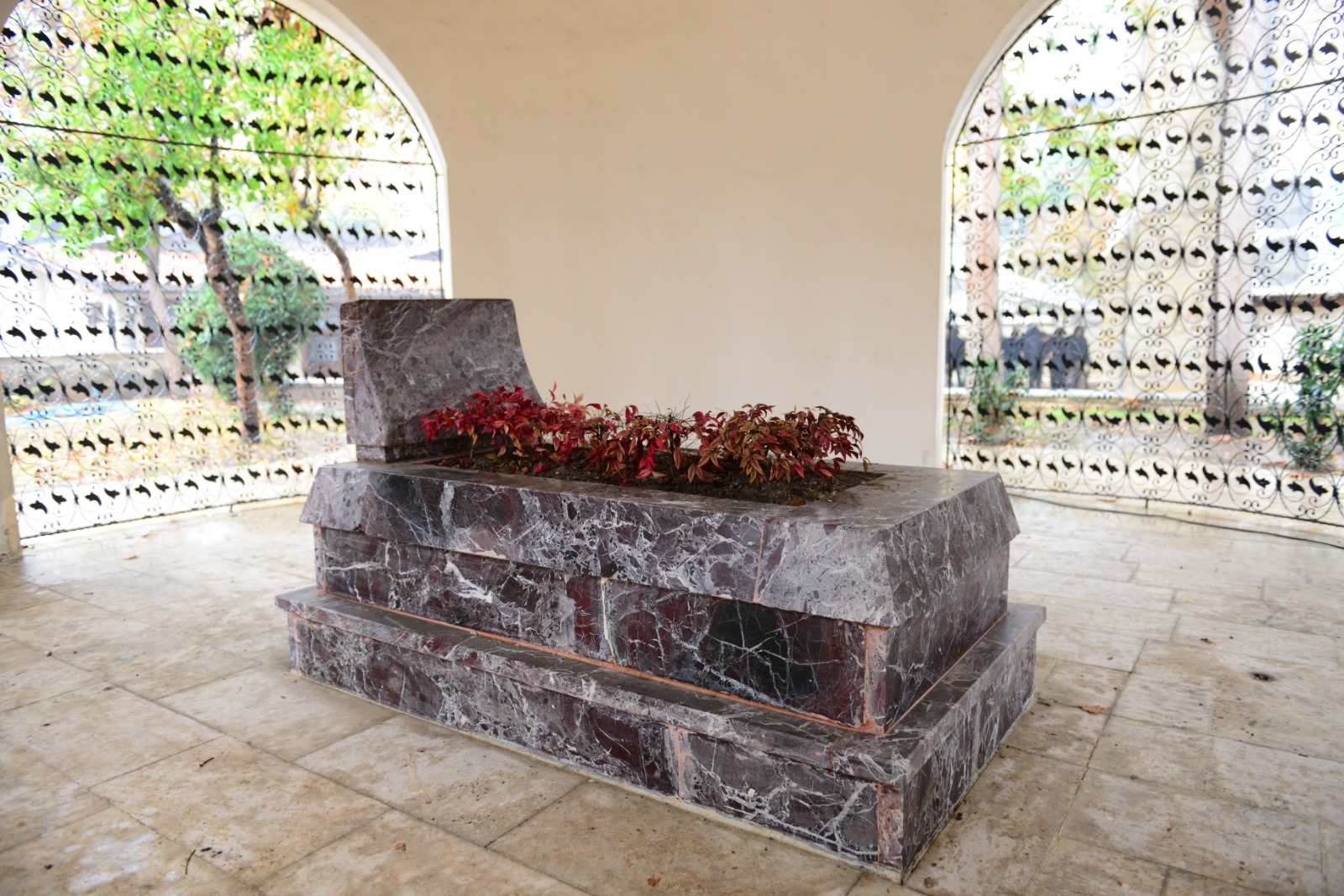 Üniversitemiz Adını Gururla Taşıdığı Milli Mücadele Kahramanı Sütçü İmam’ı Vefatının 100. Yılında Dualarla Andı